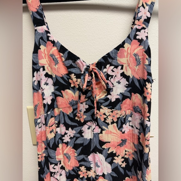 SO Floral Tie-Front Midi Dress – Size Small – Black Peach Floral - Picture 6 of 9
